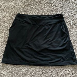 Nike women’s golf/tennis skort